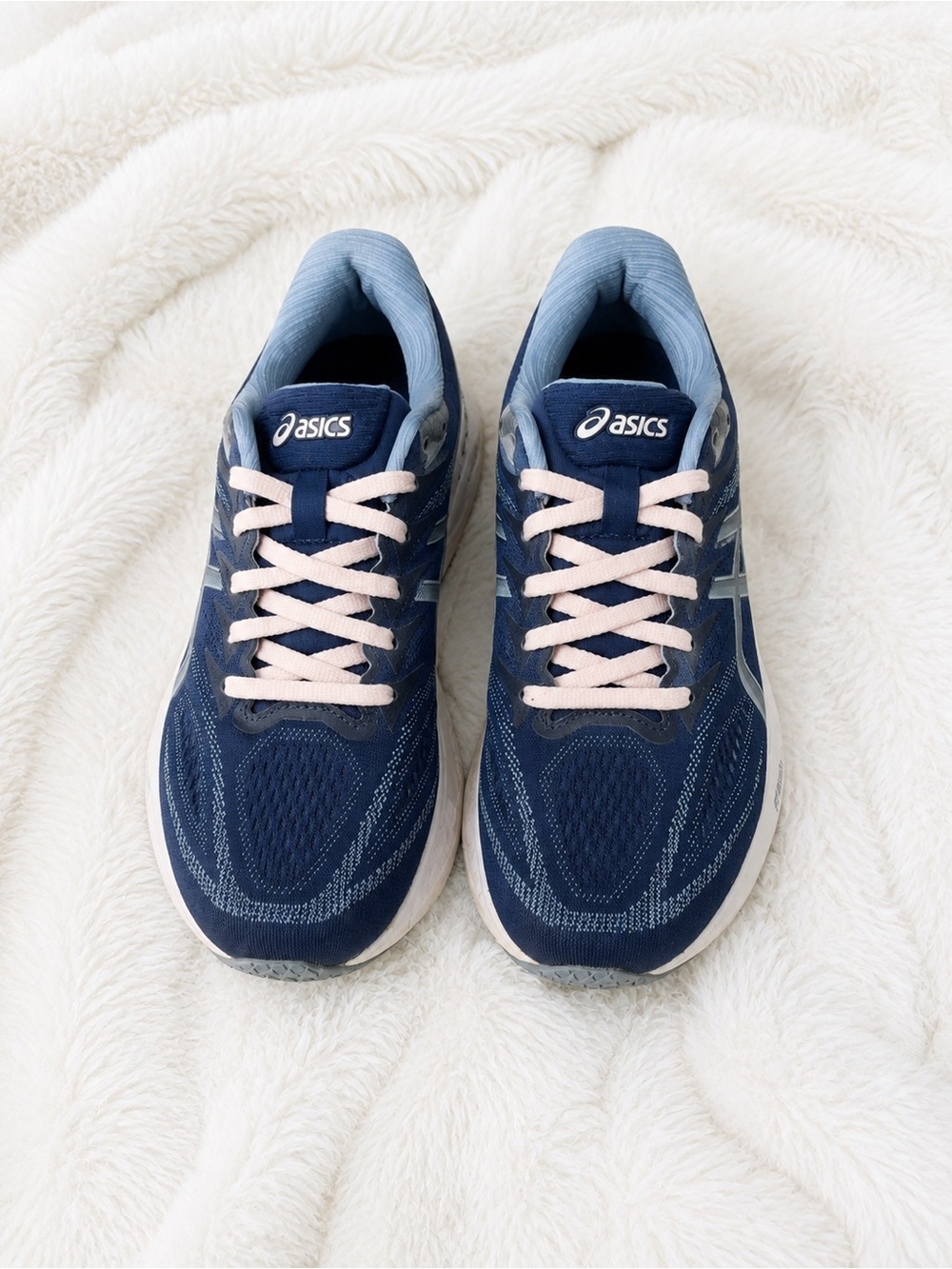 ASICS Women’s Running Shoes | Size 8.5 | Excellent Condition | Lightly Worn
